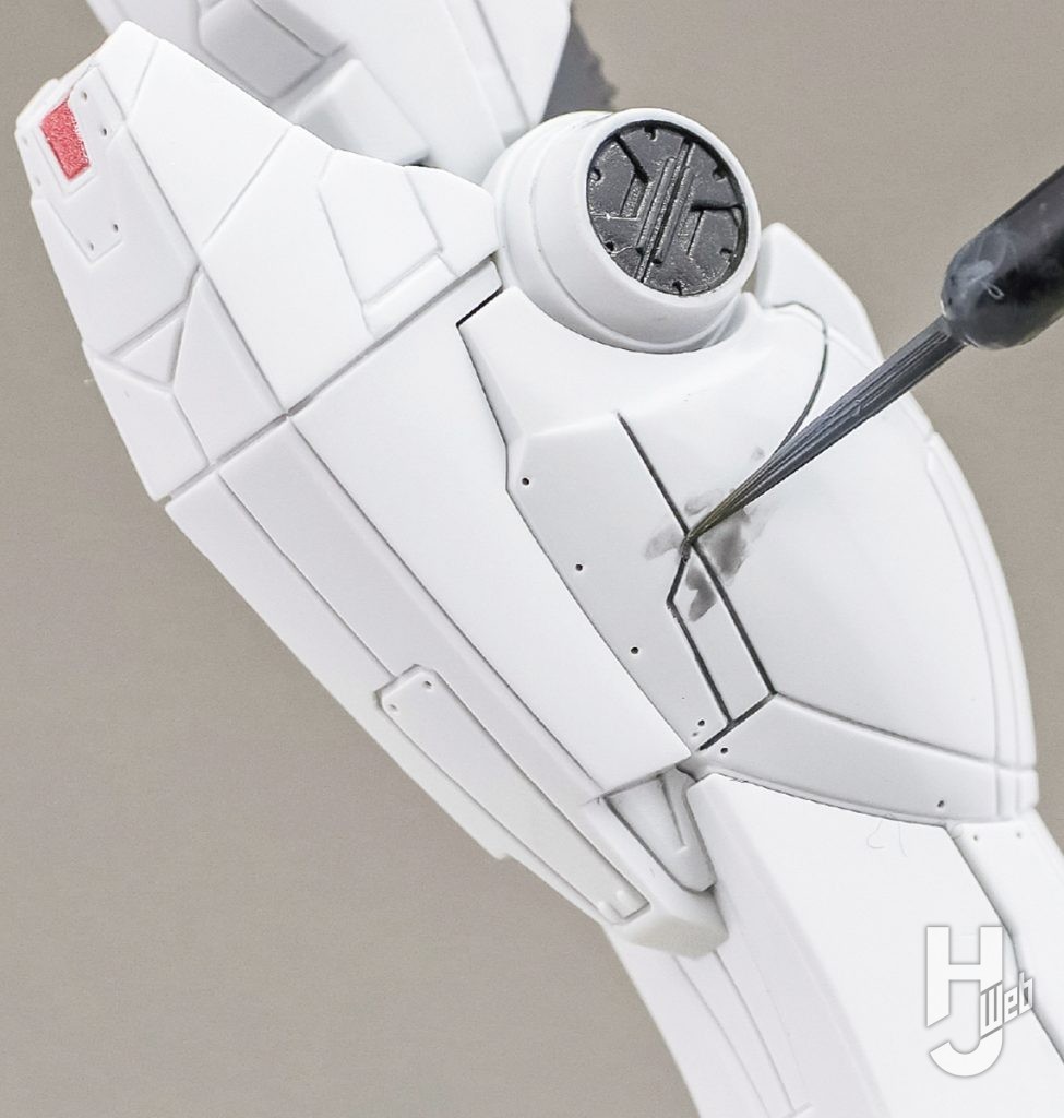 哀川和彦製作「RX-78F00/E ガンダムグラスフェザー装備」スミ入れ