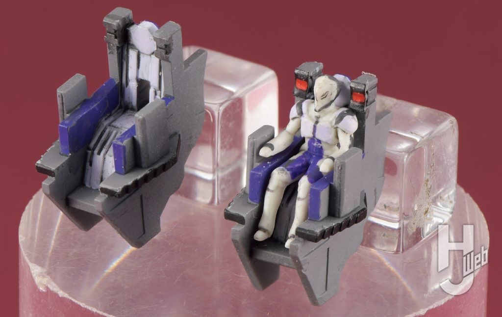 渡辺圭介製作「ガンダム・ヴィダール」阿頼耶識 typeEの発動／非発動コックピット比較