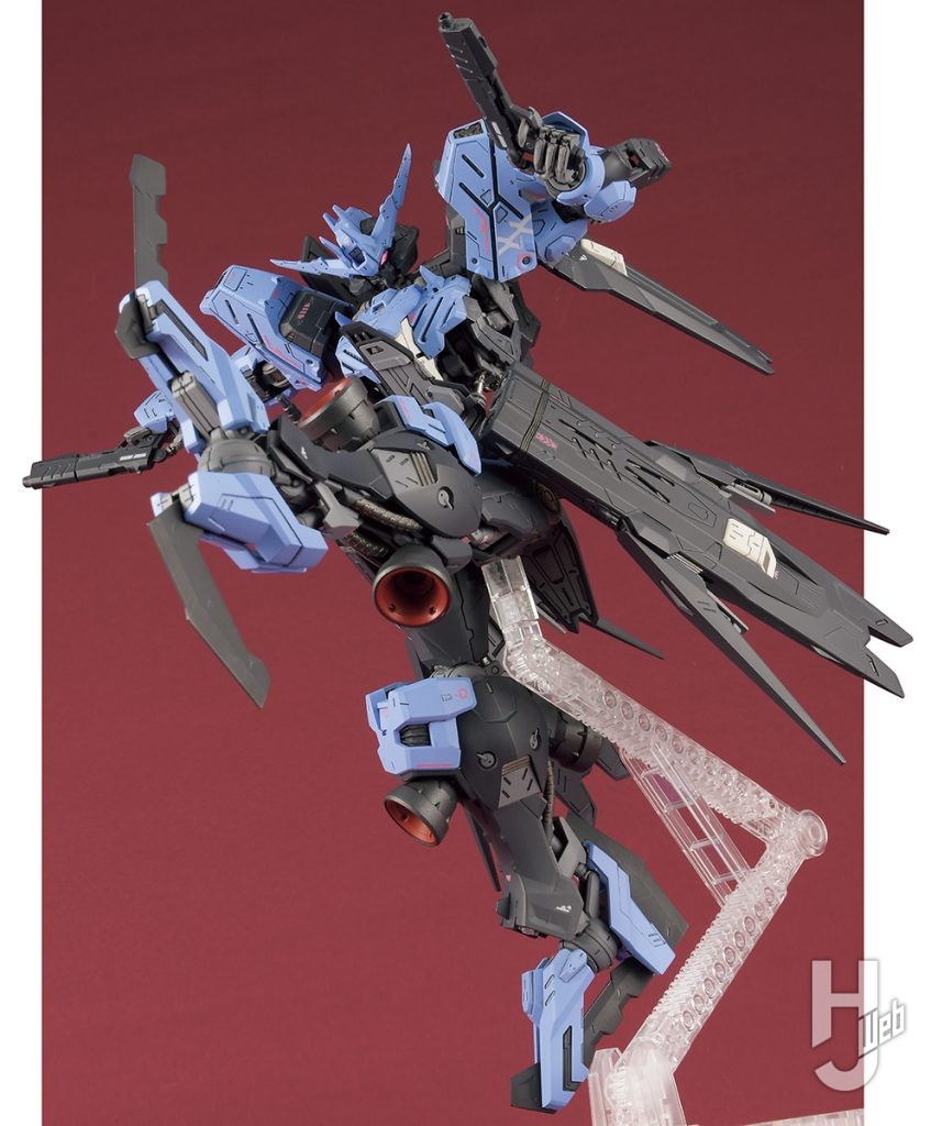 渡辺圭介製作「ガンダム・ヴィダール」ポージング例3