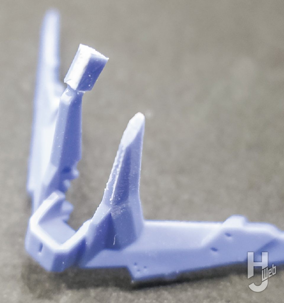 渡辺圭介製作「ガンダム・ヴィダール」ツノ製作途中