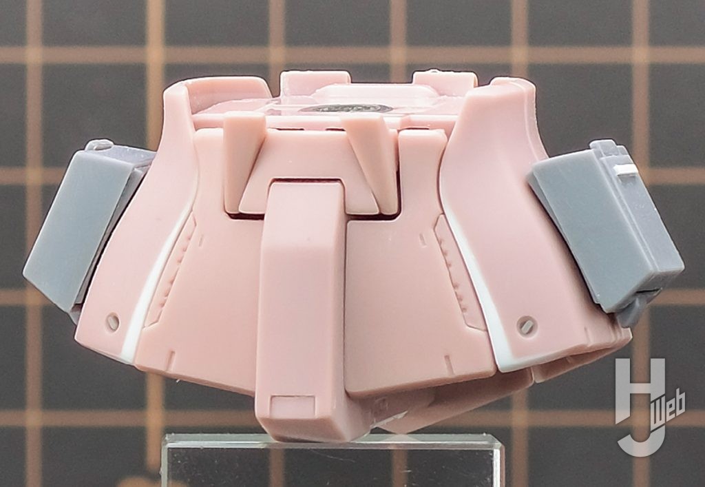 ほりきち製作「ザク・デザートタイプ ピンクパンサー隊機」スカートアーマー製作途中