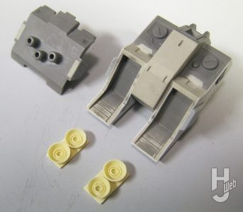 仲井望製作「強化型ムーンガンダム」製作途中バックパック