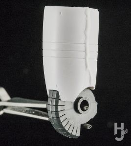 イタミテック製作「メカンダーロボ」太モモ製作途中