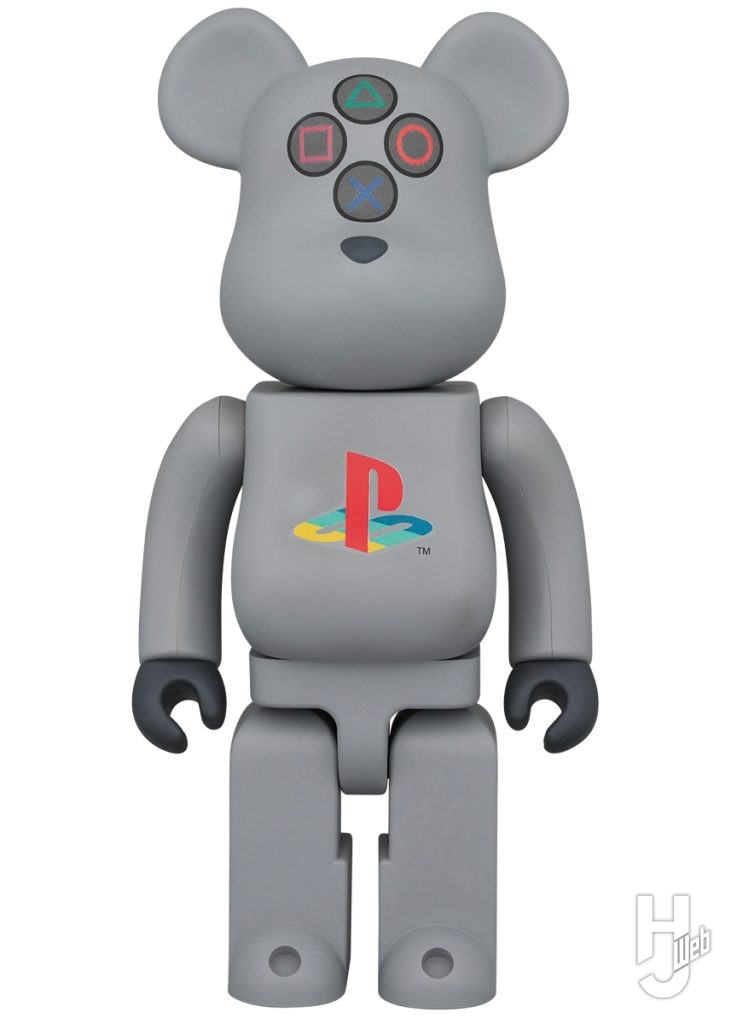 プレイステーションのベアブリックの画像