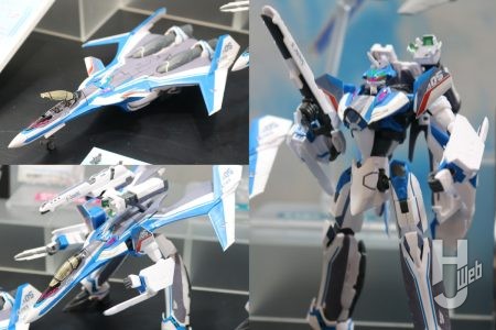 【マクロスΔ】HG「VF-31J ジークフリード(ハヤテ・インメルマン機)」が展示!デラックスセットには新規描き下ろしイラストを使用したフレイア・ヴィオンの「アクリルスタンド」と「水転写式デカール」が付属!さらにバリエーション機の試作も【静岡ホビーショー2025】