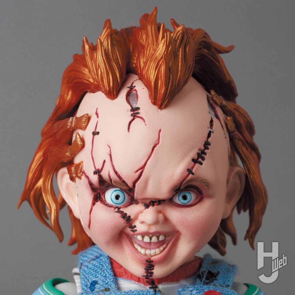 チャッキーの可動フィギュアのアップ画像その4