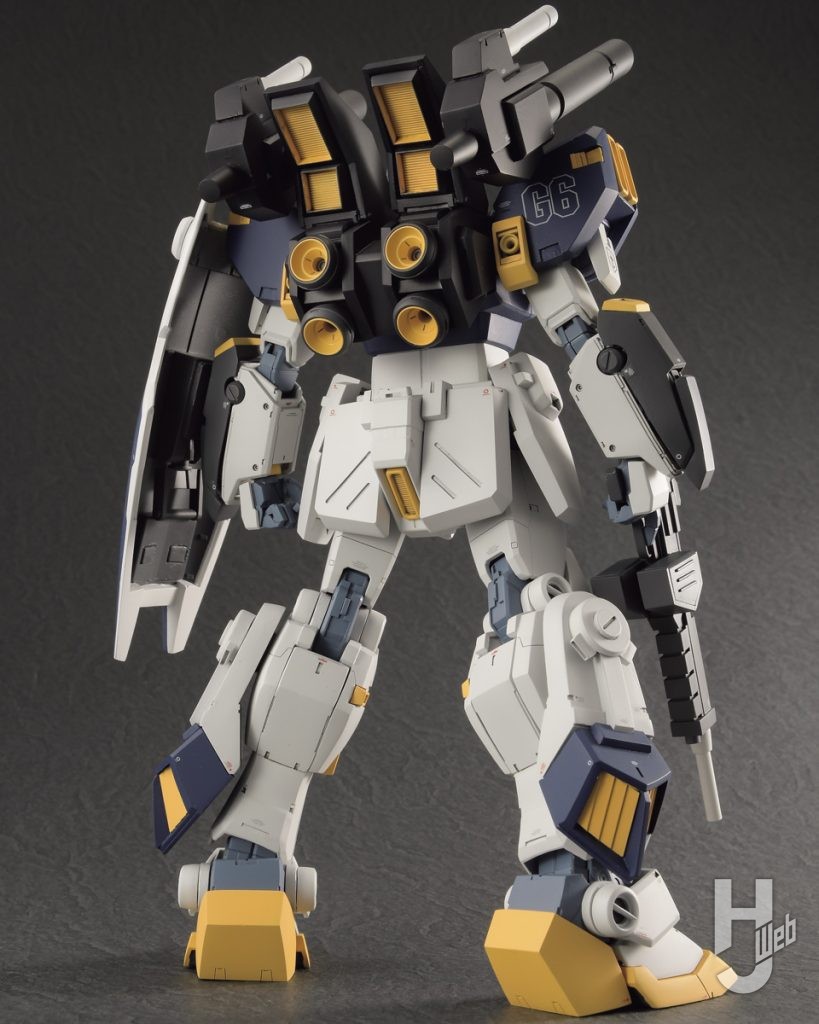 ガンダム6号機の背面全体画像