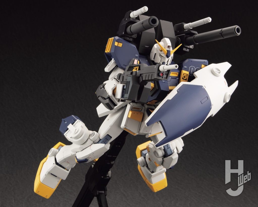 ガンダム6号機のアクションポーズ画像