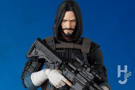 キアヌ・リーブス原案の注目作『BRZRKR』!主人公の “B” が早くもアクションフィギュアになって登場【MAFEX最新情報】