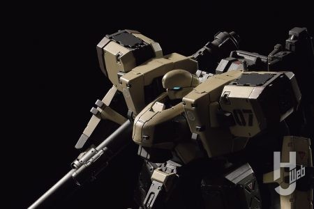 『フロントミッション』1/48スケール「ゼニスV」の作例が出撃!ビックスケール&ハイディテールキットをAFV風のテイストで製作!【スクウェア・エニックス】