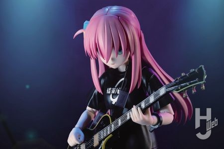 「30MP 後藤ひとり」をパーツ整形やグラデーション塗装により、キットの良さを最大限に活かす。初ステージが再現できる“完熟マンゴーのダンボール”もスクラッチで製作【ぼっち・ざ・ろっく！】