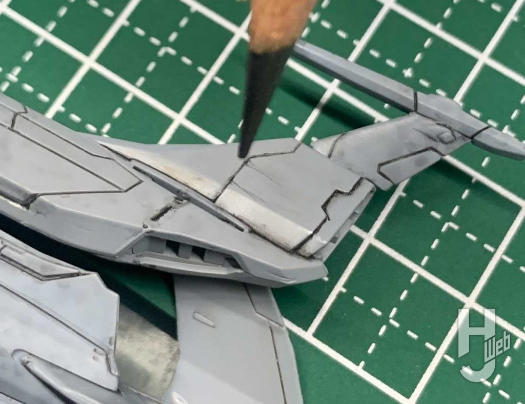 コジマ大隊長製作「試製空間戦闘攻撃機コスモパイソン」製作途中スミ入れ2