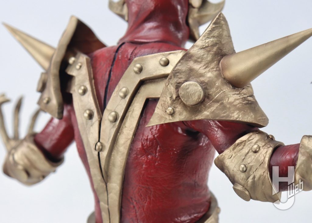 異次元超人エースキラーのフィギュアのアップ画像その1