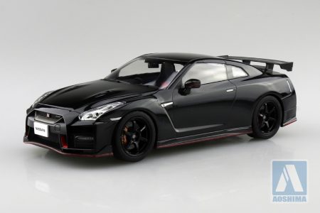 【2025年10月新製品】青島文化教材社「R35 NISSAN GT-R NISMO 2017 メテオフレークブラックパール、ブリリアントホワイトパール」