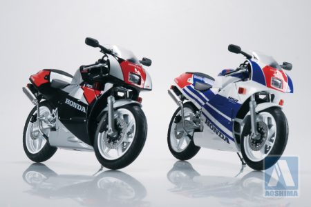 【2025年11月新製品】青島文化教材社「Honda NSR250R ’89 ブラック×シードシルバーメタリック、ロスホワイト×テラブルー」