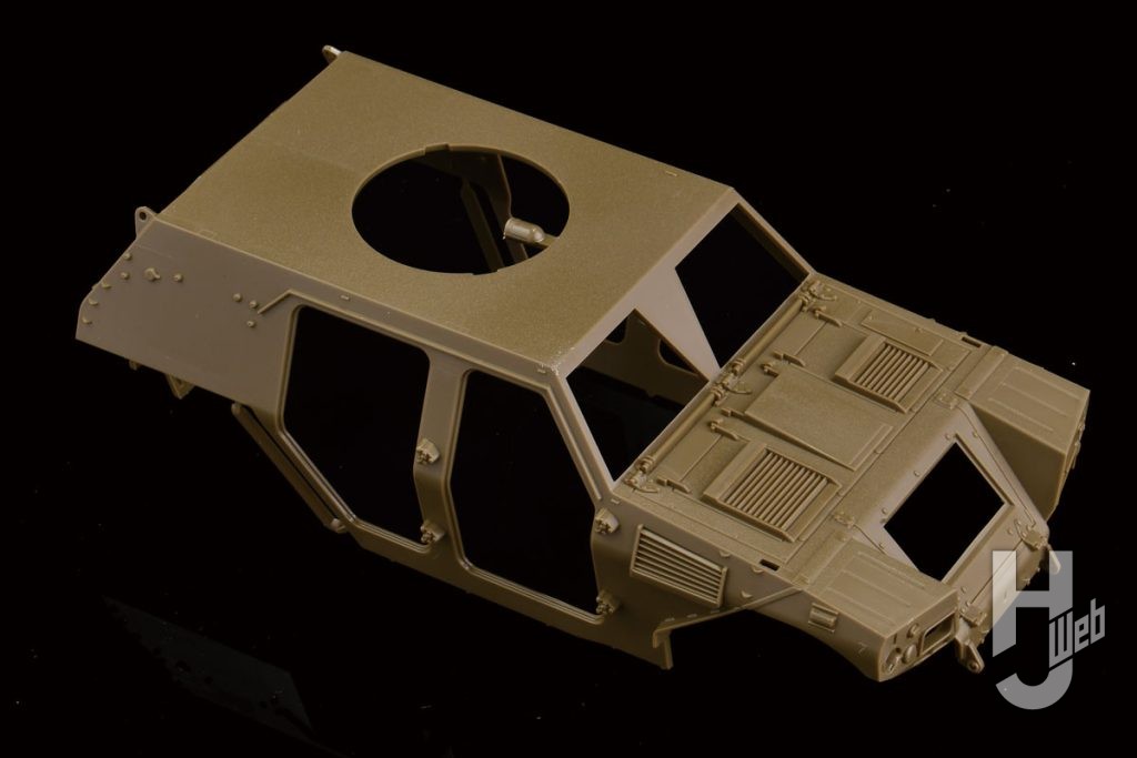 タミヤMMS-陸上自衛隊-軽装甲機動車（LAV）ボディパーツ