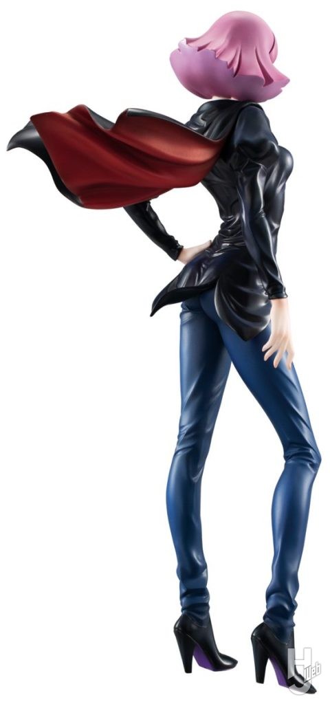 ハマーン・カーンのフィギュアの後ろ姿の画像