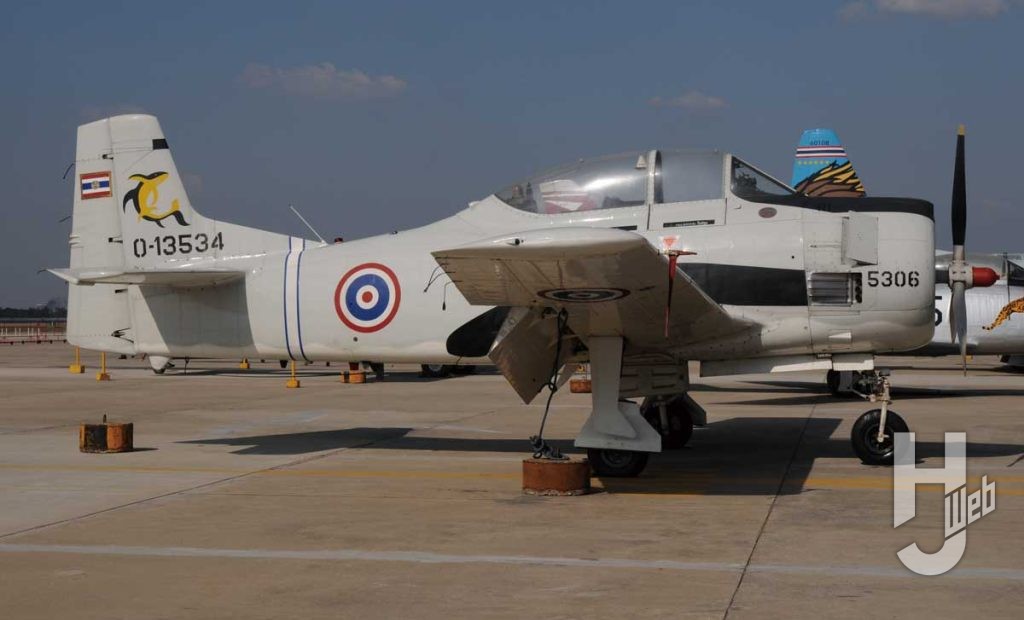 タイ空軍のタンゴ飛行隊で保管されている、T-28Bトロージャン 1