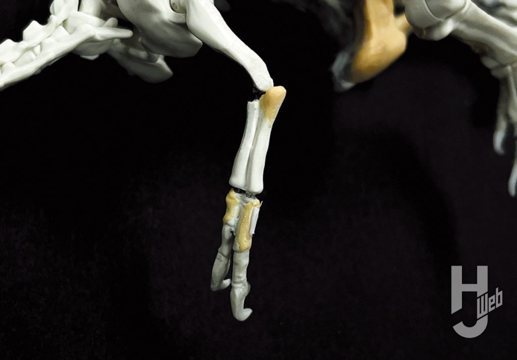 ウラベヒロト製作「デュオニクス」前肢製作途中3