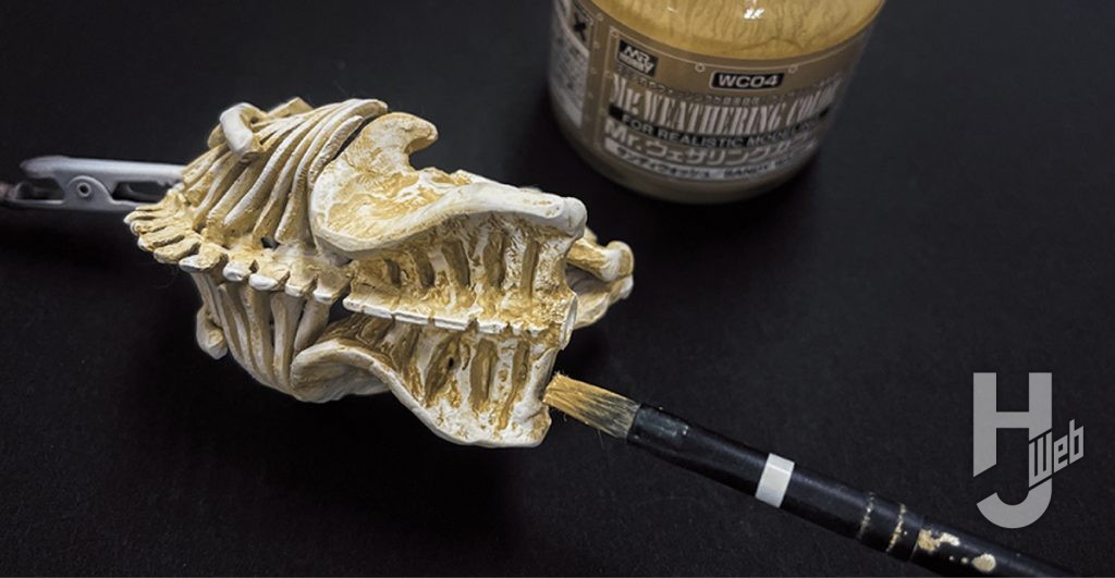 ウラベヒロト製作「デュオニクス」ウォッシング塗装途中