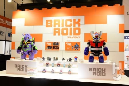 約5cm、5mmのジョイントで立つ立体フィギュア「BRICK ROID(ブリックロイド)」が初展示!「エヴァンゲリオン」「鉄人28号」「マジンガーZ」「鋼鉄ジーグ」シリーズが登場【スマイルフェス2025 東京】