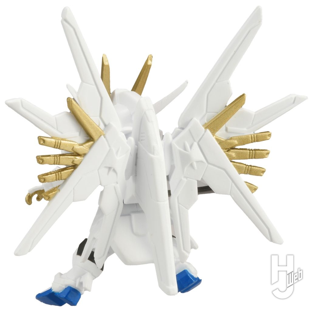 マイティーストライクフリーダムガンダムのカプセルフィギュアの後ろ姿の画像