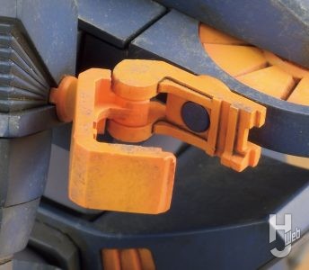 GAA製作「HGブラッカリィ・タイプ」30mmライフルはローター側面のアームで懸架可能