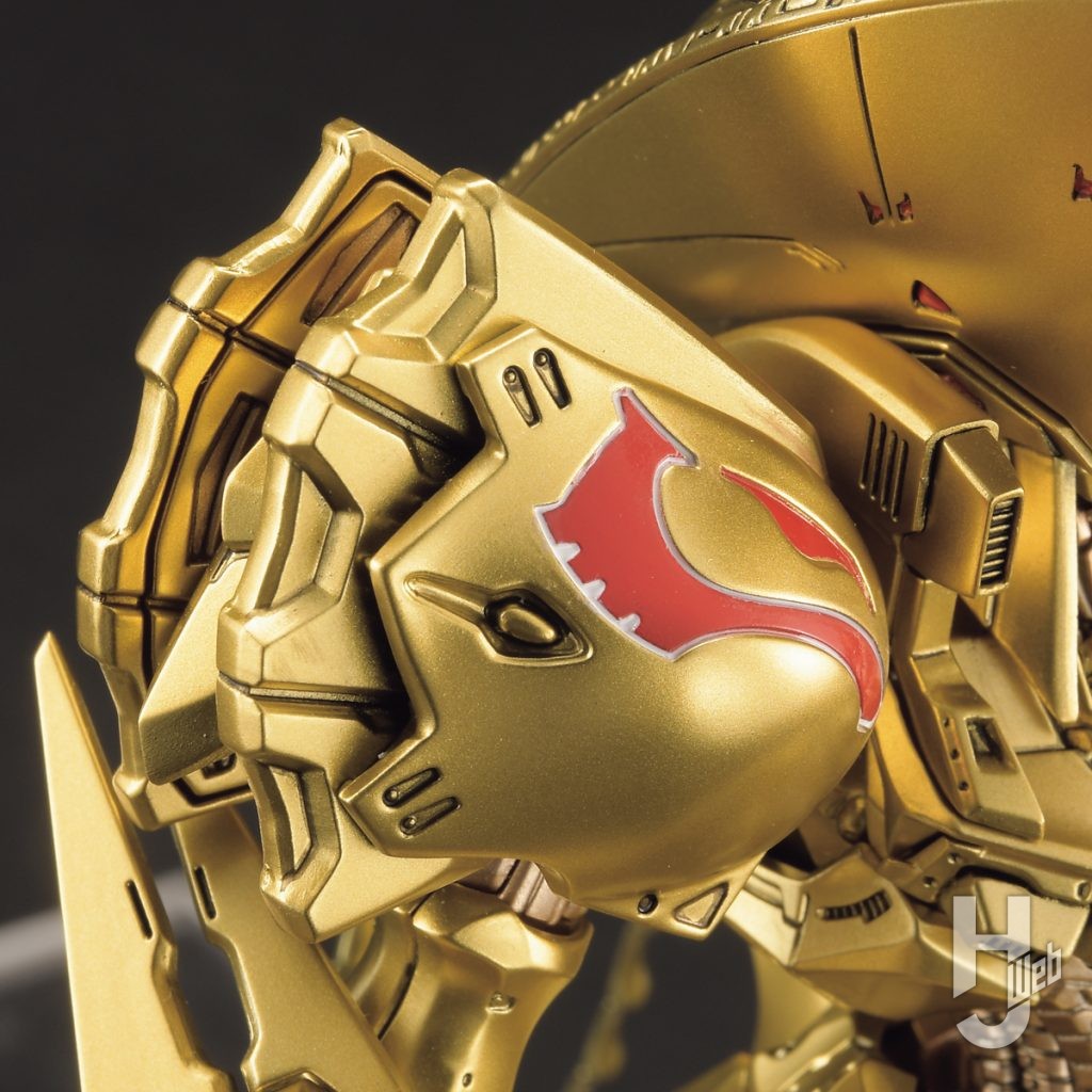 ザ・ナイト・オブ・ゴールドのプラモデルのアップ画像その3