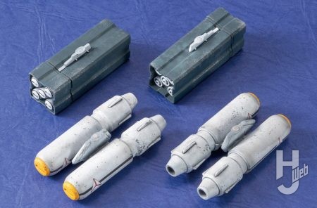 VF-1S ストライクバルキリー（ロイ・フォッカー機）塗装1