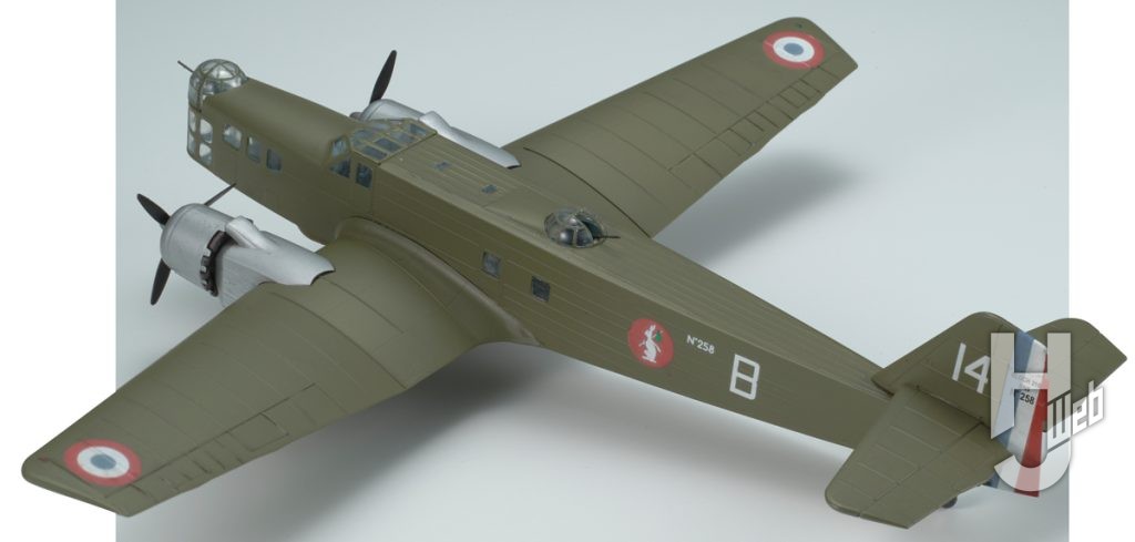 ブロック MB.210 爆撃機 (初期型)
俯瞰　後ろ側