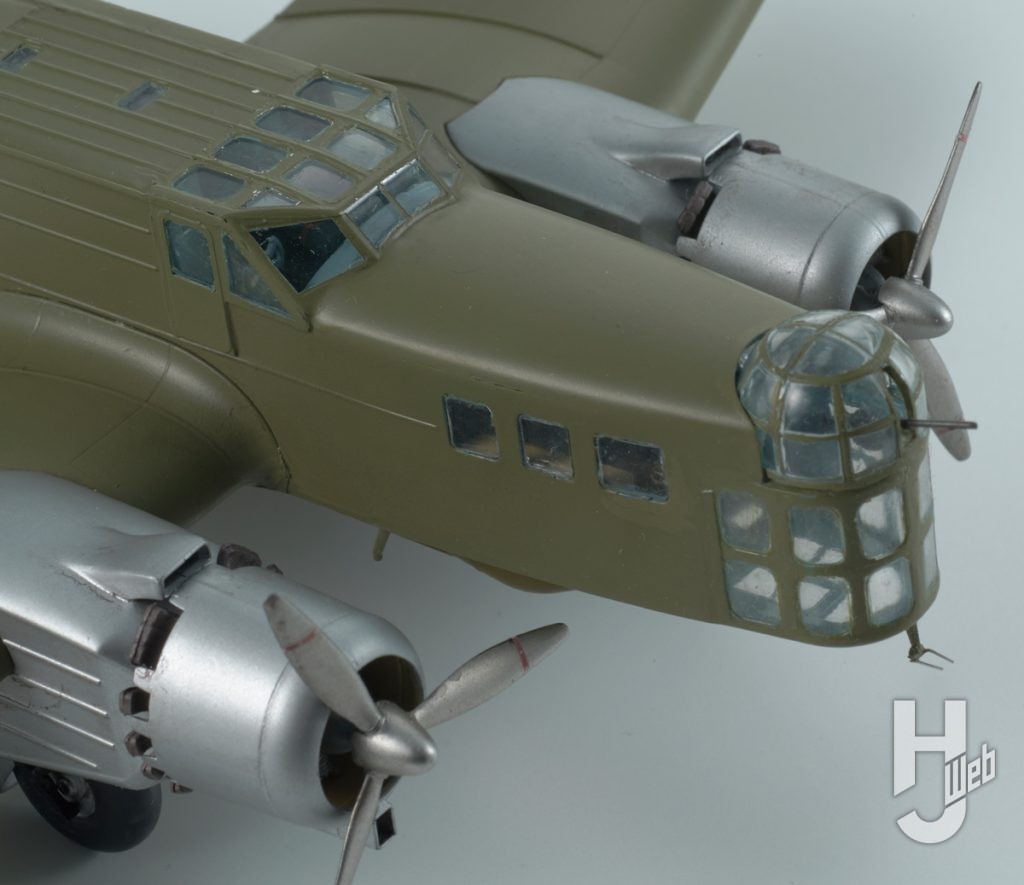 機首2