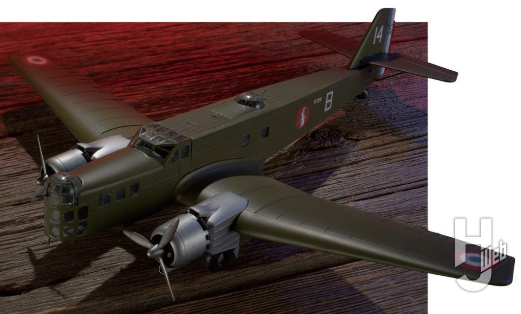 ブロック MB.210 爆撃機 (初期型)
俯瞰　前側