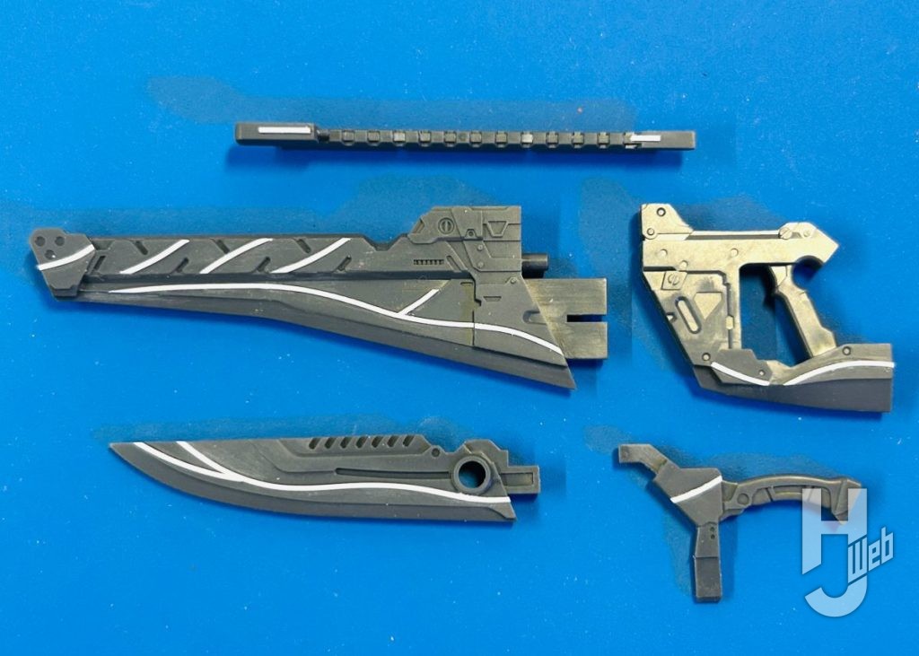 マルチモジュラーブレードのプラモデルの製作の画像その1