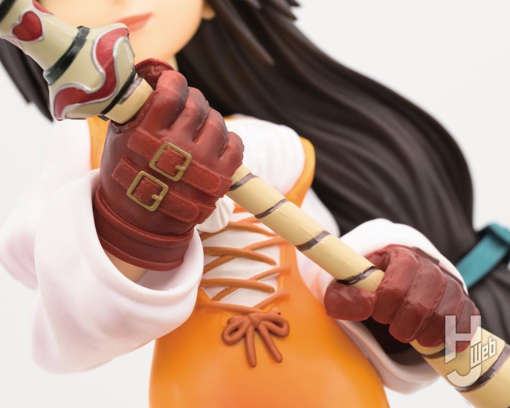 ガーネット・ティル・アレクサンドロス17世のフィギュアのアップ画像その1