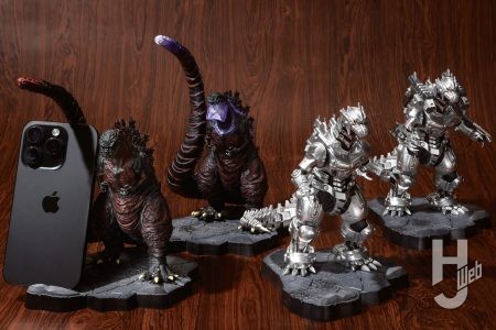 『シン・ゴジラ』よりゴジラ（2016）と『ゴジラ×モスラ×メカゴジラ 東京SOS』より3式機龍〈改〉がモバイルスタンドに！「DESKTOP MONSTER」最新作、出現！