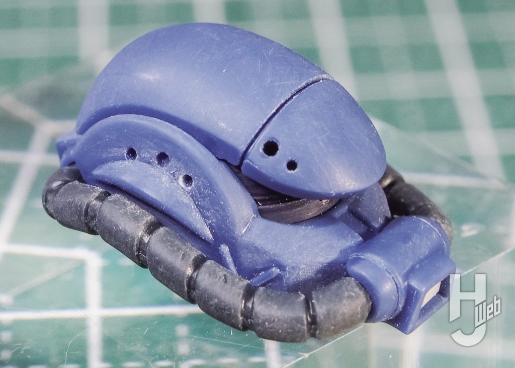 軍警ザクのプラモデルの製作の画像その2