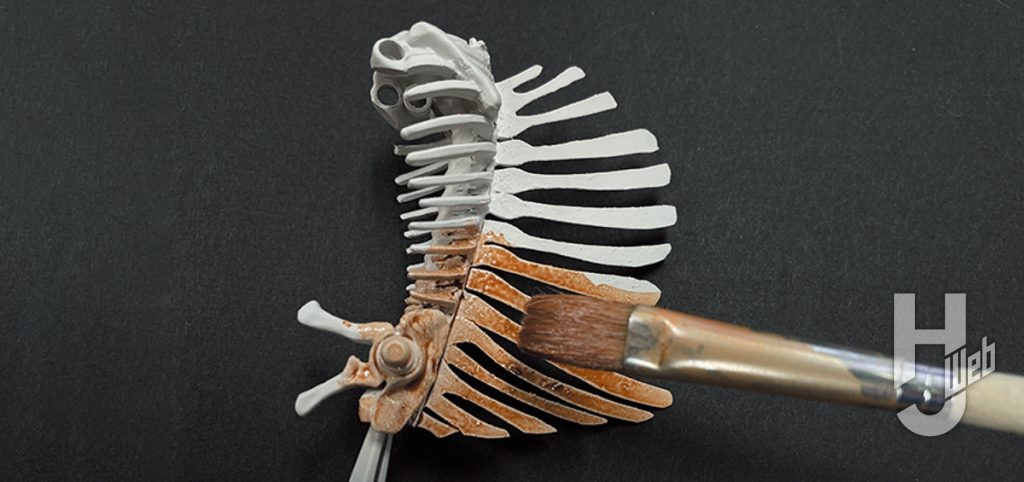 「プラノサウルス　スピノサウルス」スピノサウルス骨格図と比較しながら製作塗装途中