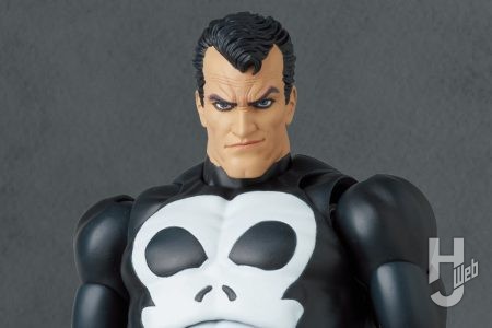 “MARVELのダークヒーロー”である「パニッシャー」をコミック版でアクションフィギュア化！印象的なドクロマークのコスチュームや豊富な武器パーツが付属【MAFEX最新情報】