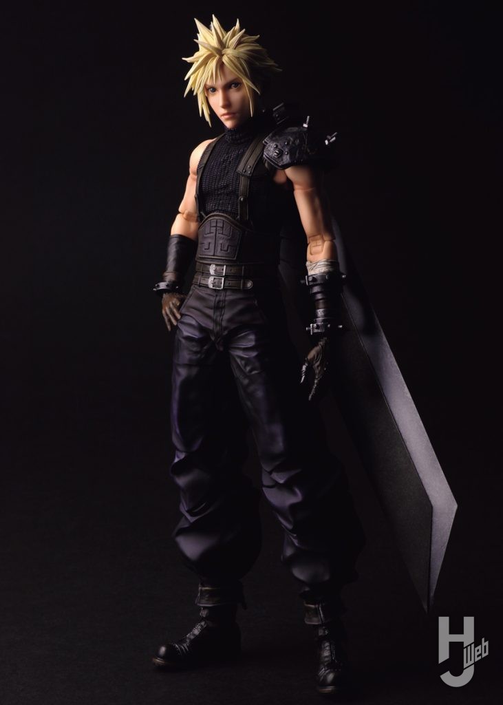 クラウド・ストライフの可動フィギュアの全体画像その1