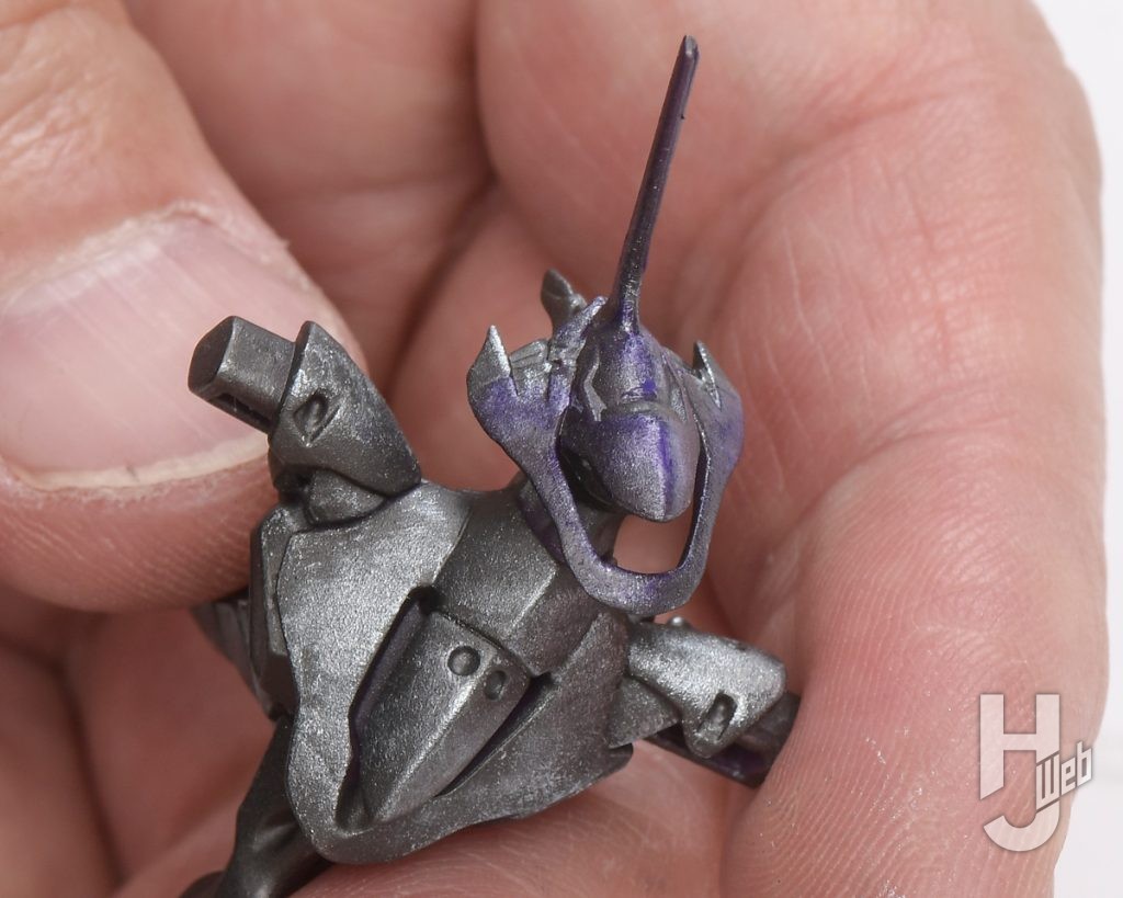 ターナーU-35「ウルトラマリンバイオレット」を使用して頭部を塗装したエヴァンゲリオン初号機の画像