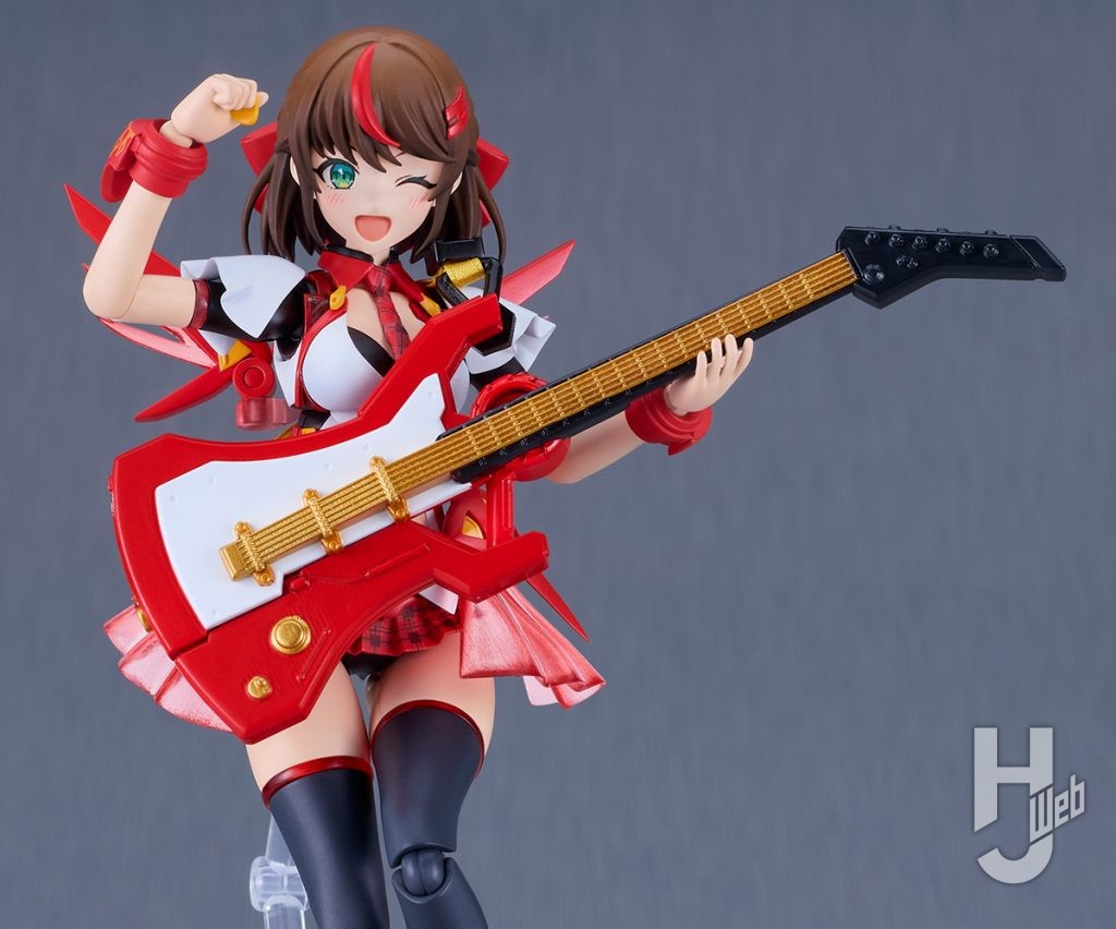 PLAMATEA VALKYRIE TUNE「リサ=キャスター」のポージング画像