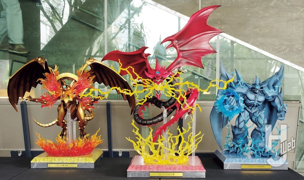 「重巧超大」シリーズで展開された三幻神と拡張パーツ