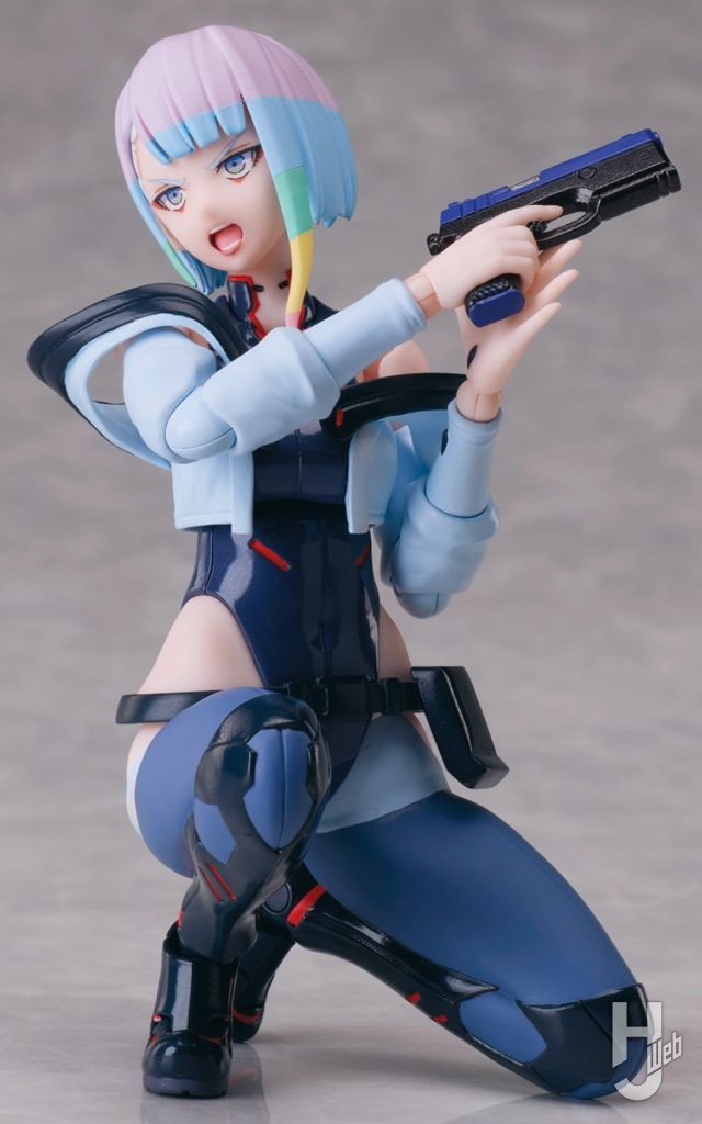 フィギュア新製品「BUZZmod. サイバーパンク: エッジランナーズ ルーシー」のポージング画像