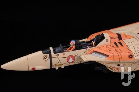 複座型バルキリー、輝とミンメイを乗せて登場！TVアニメ『超時空要塞マクロス』より、「PLAMAX PX17 1/72 VF-1D ファイターバルキリー」が予約案内開始！