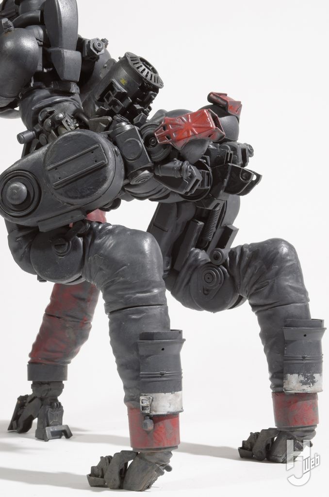 大森記詩スクラッチビルド「ラルファクス社-試作型兵装肢RFL-X1“ネクフィス”」後ろ足アップ