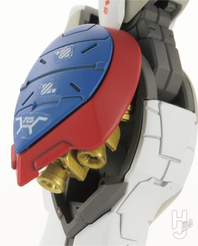 JUNIII製作「シャイニングガンダム」スーパーモードレッグカバーシュートブースター