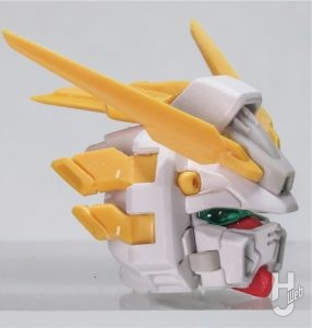JUNIII製作「シャイニングガンダム」頭部横
