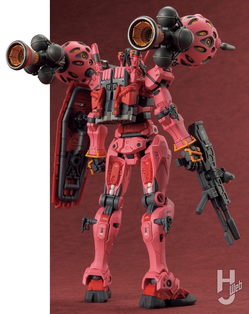 SSC製作「赤いガンダム」背面