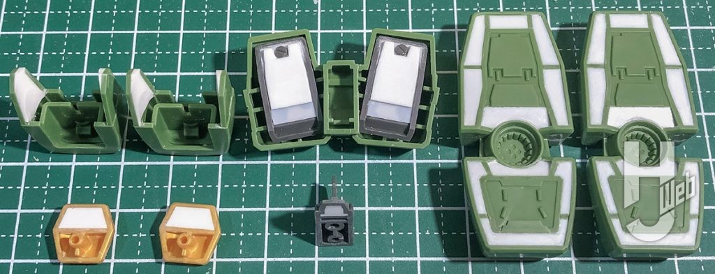 赤澤経治製作「HG レオン」製作途中肉抜き埋め