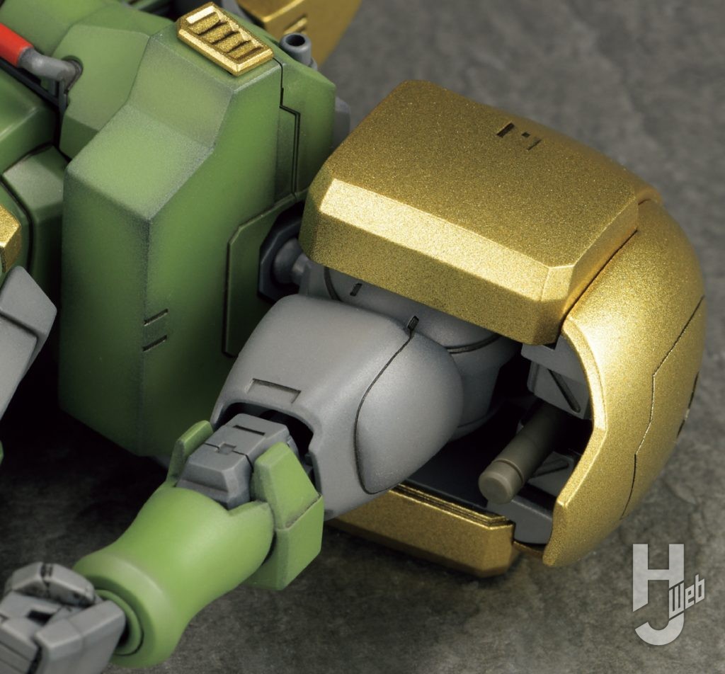 赤澤経治製作「HG レオン」ショルダー・シールドアップ